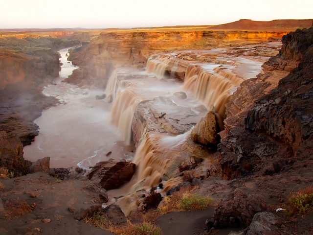 1057-grand-falls-sunrise-arizona.jpg